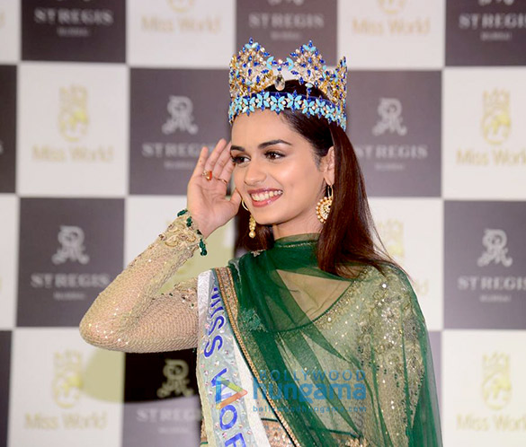 Manushi-Chhillar_snapped_at_a_press_meet_in_St._Regis,_Mumbai