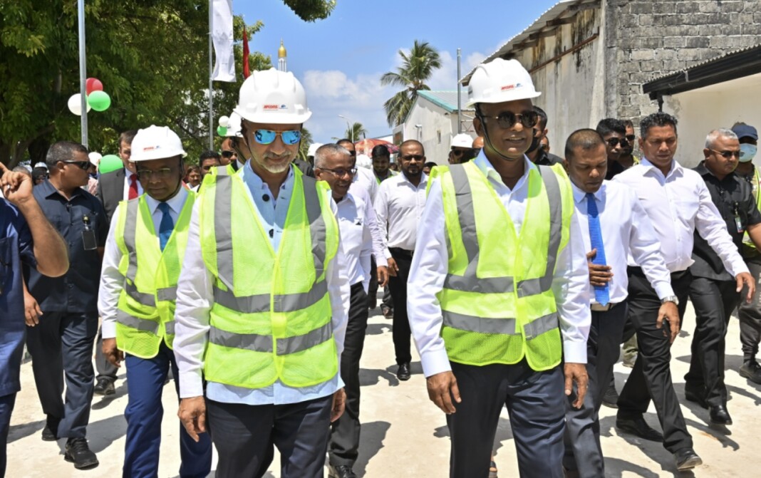 5B2C8513-E841-4EBD-A655-2043E3D0D74C