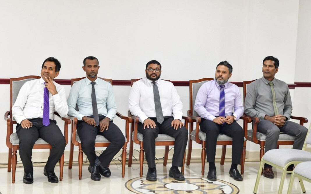 E9D53AA0-1139-4F04-8E32-DE8E3D7164F5