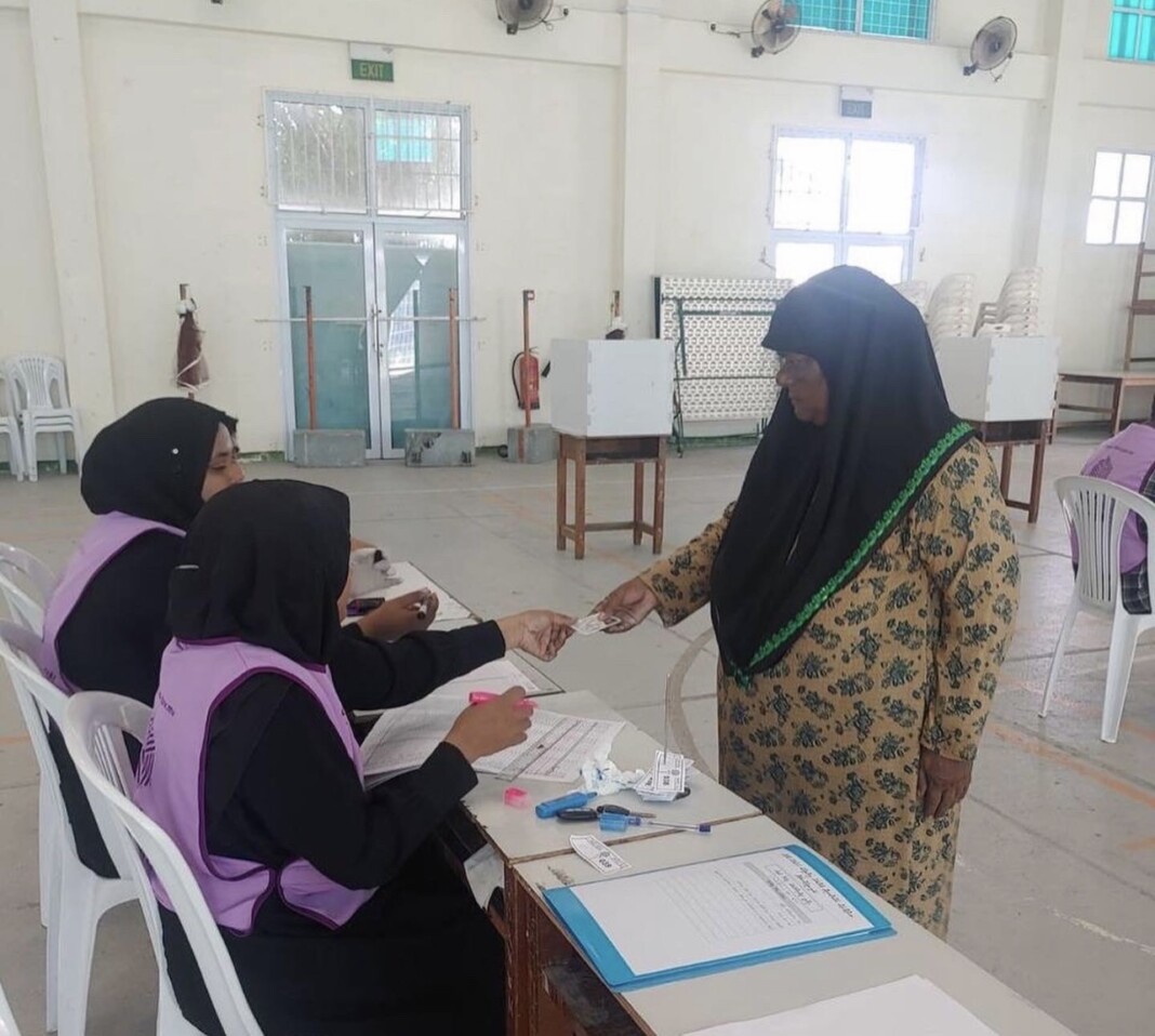 90100DB1-47C7-4A63-90DB-81652A97B17C